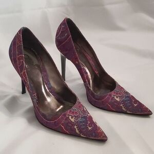 Carlos Santana Exude Purple Paisley heels, 5.0. GUC
